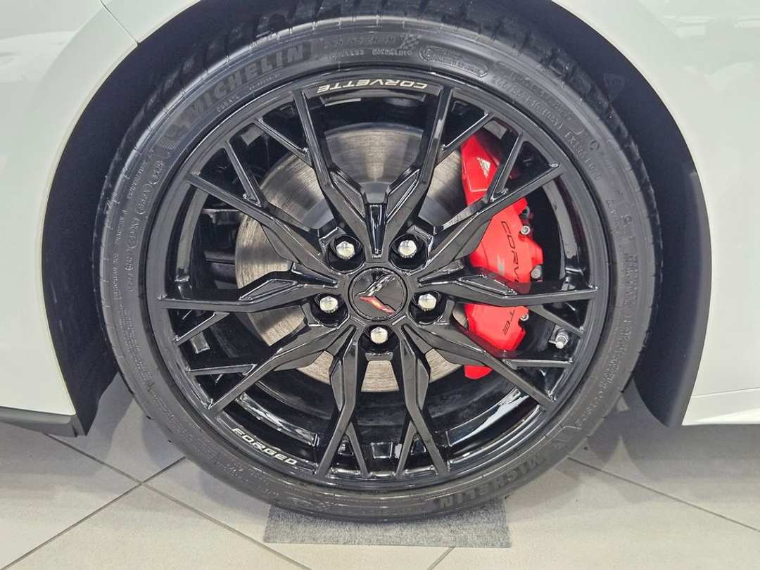 2026 Chevrolet Corvette Stingray - Image 37