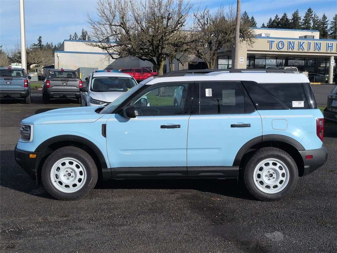 2025 Ford Bronco Sport Heritage - Image 2