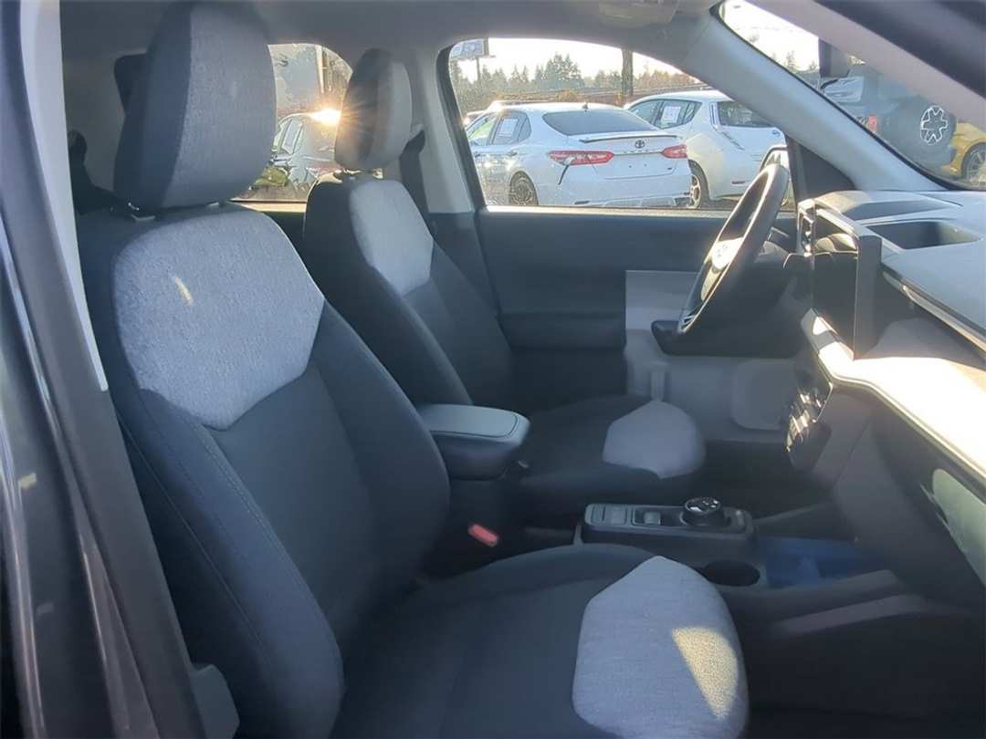 2025 Ford Maverick XLT - Image 28