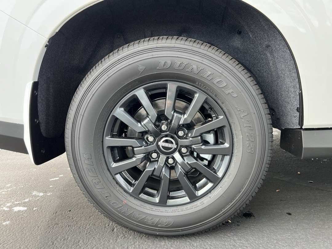 2026 Nissan Armada SV - Image 7