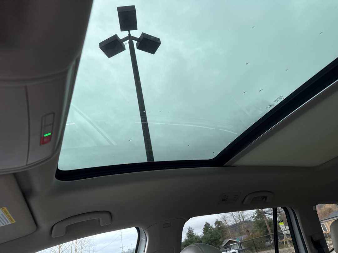 2021 Volkswagen Atlas SEL Premium - Image 41