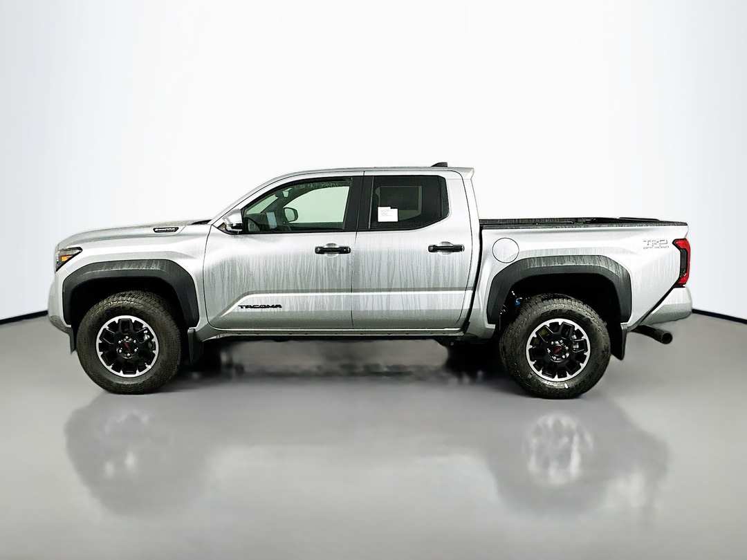 2025 Toyota Tacoma TRD Off Road - Image 4