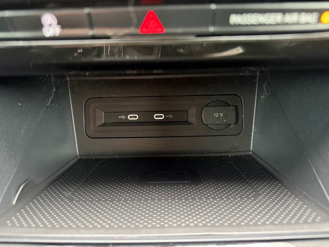 2023 Volkswagen Atlas 3.6L V6 SE w/Technology - Image 25