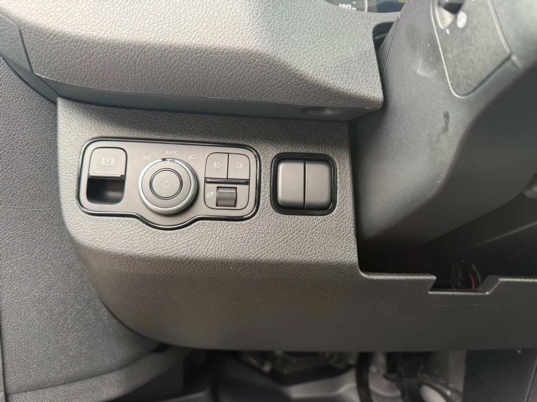 2026 Mercedes-Benz Sprinter 2500 Passenger 144 WB - Image 27