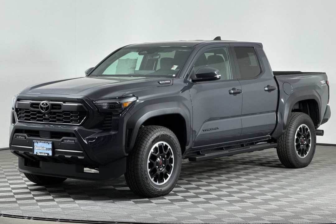 2025 Toyota Tacoma TRD Off Road - Image 8