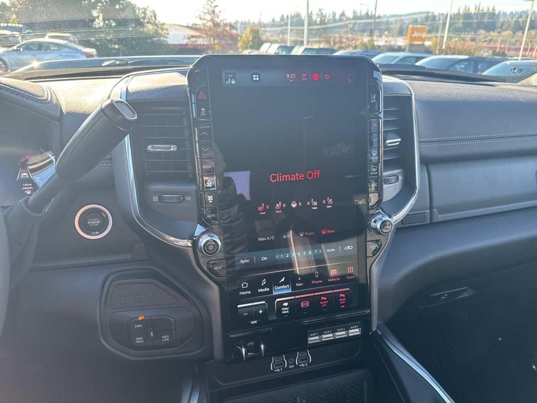 2026 Ram 2500 Laramie - Image 21