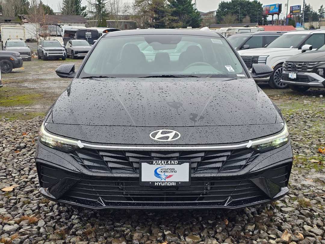 2026 Hyundai Elantra Blue - Image 2