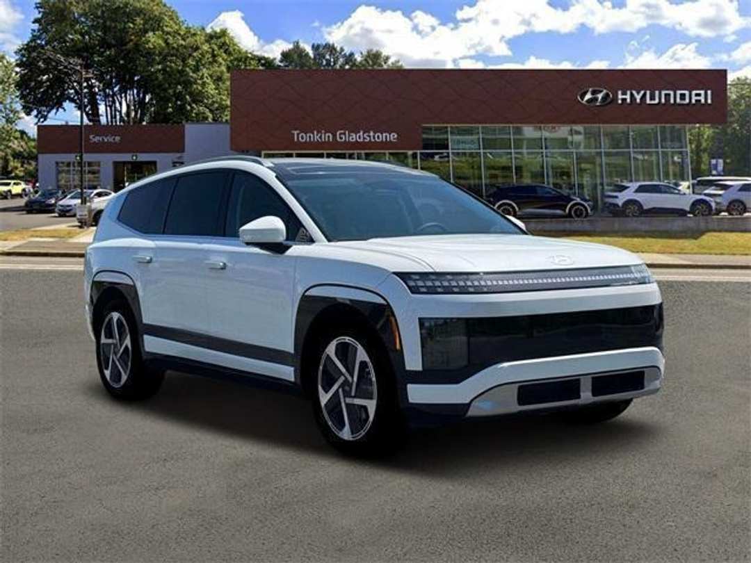 2026 Hyundai Ioniq 9 Performance Limited - Image 11