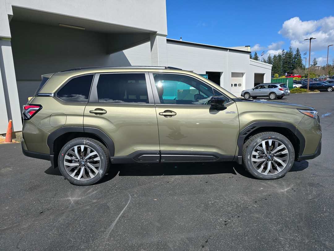 2026 Subaru Forester Touring - Image 3