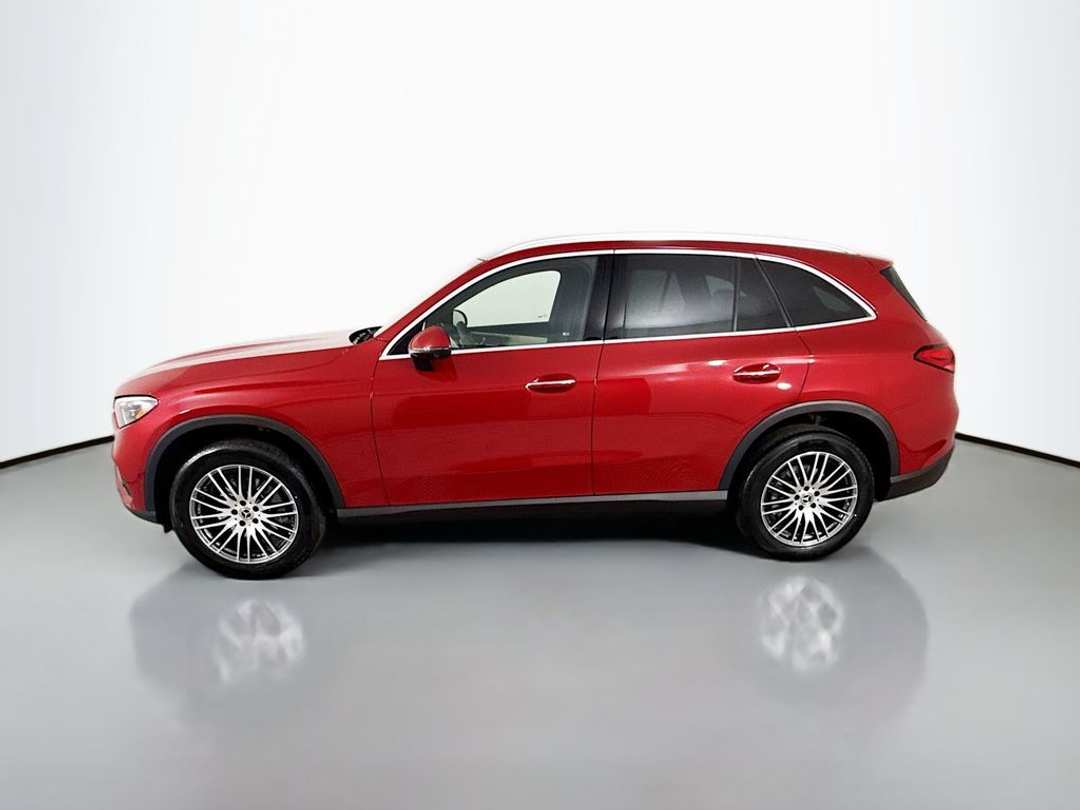 2026 Mercedes-Benz GLC GLC 300 - Image 2