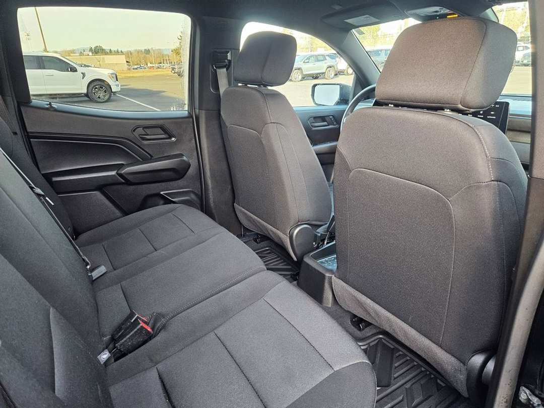 2024 Chevrolet Colorado Work - Image 31