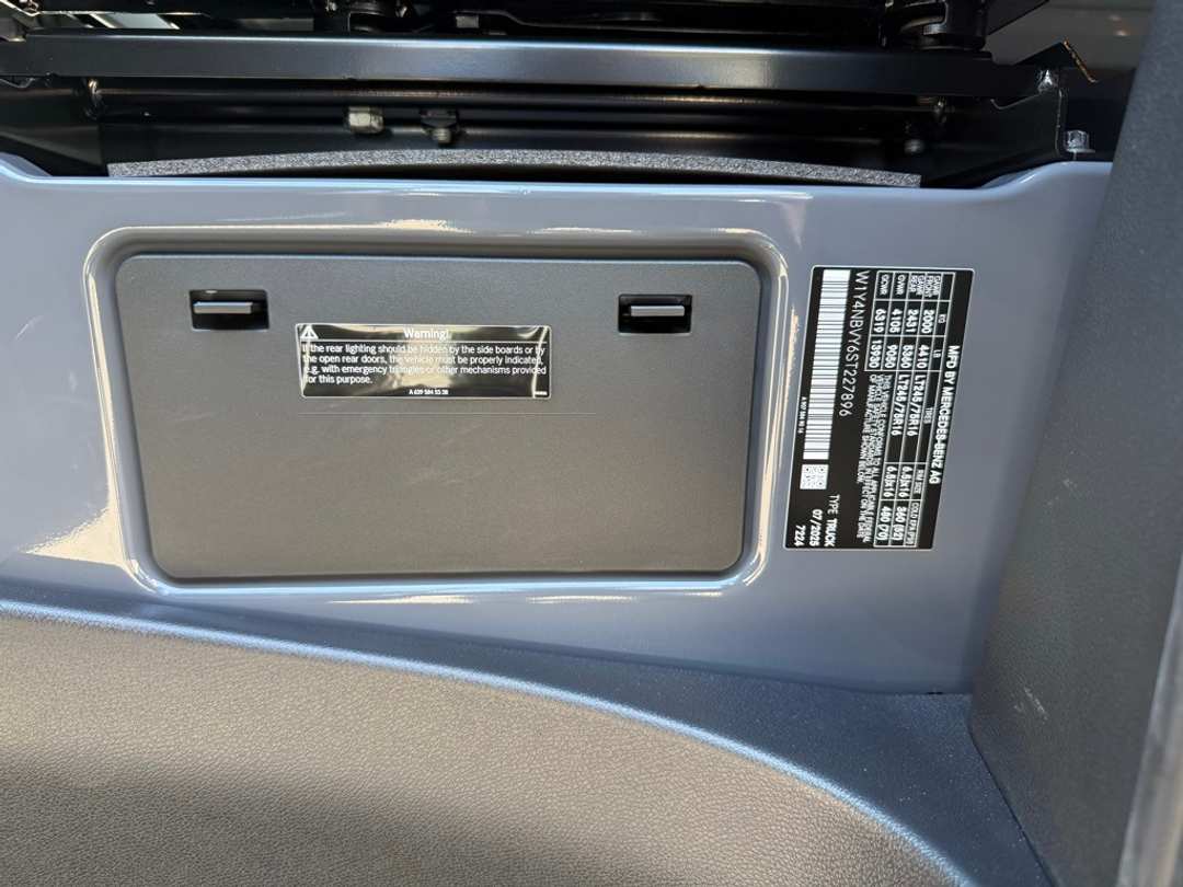 2025 Mercedes-Benz Sprinter 2500 Cargo 144 WB - Image 22