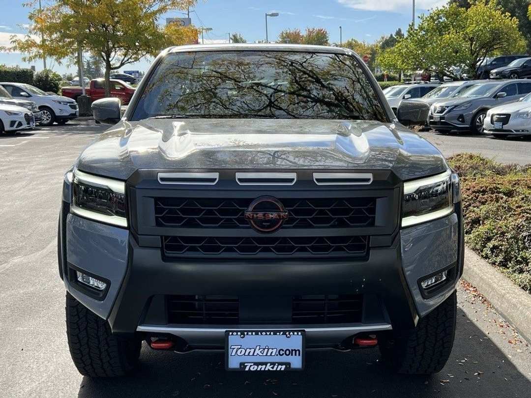 2026 Nissan Frontier PRO4X - Image 2