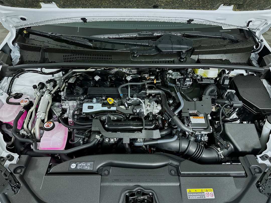 2026 Toyota Prius XSE Premium - Image 31