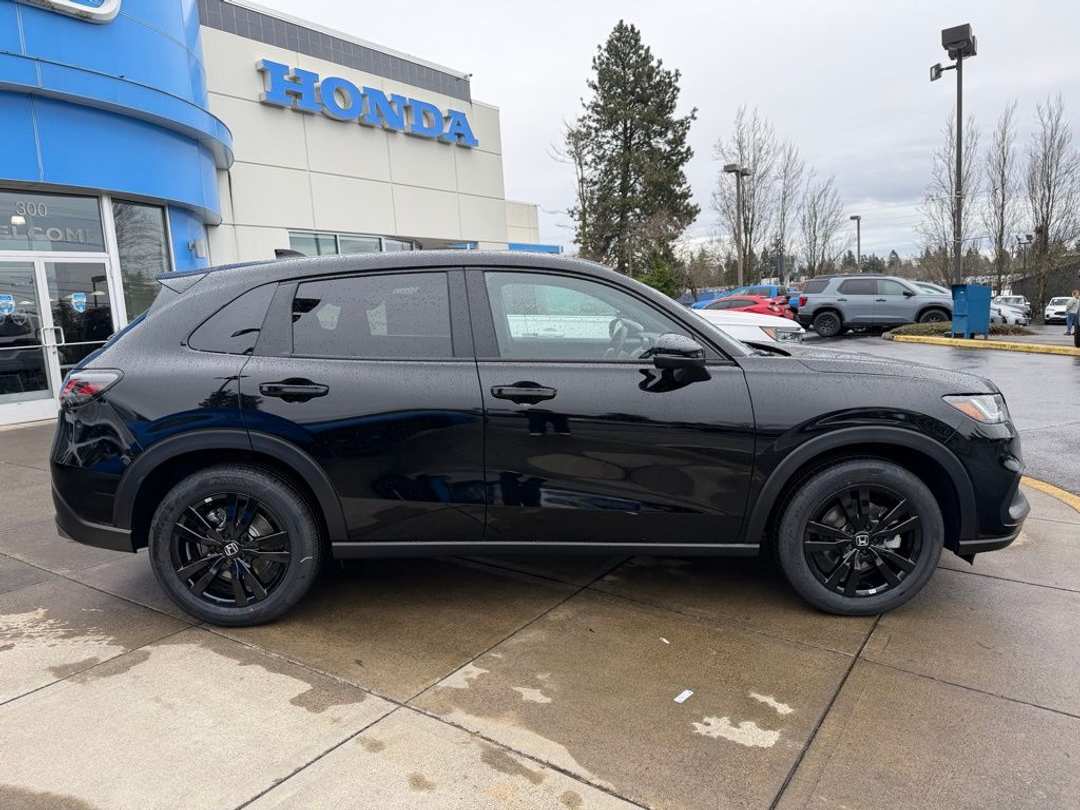 2026 Honda HR-V Sport - Image 9