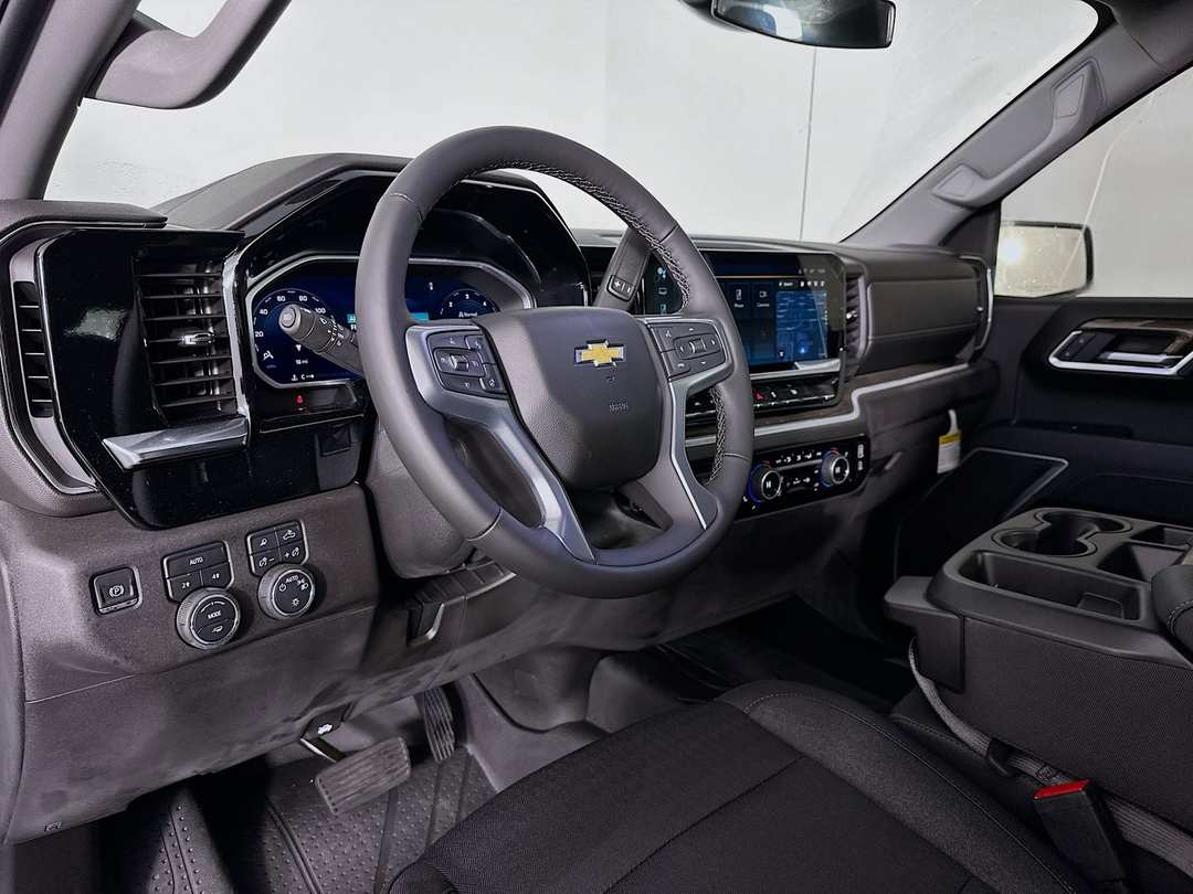 2026 Chevrolet Silverado 1500 LT - Image 10