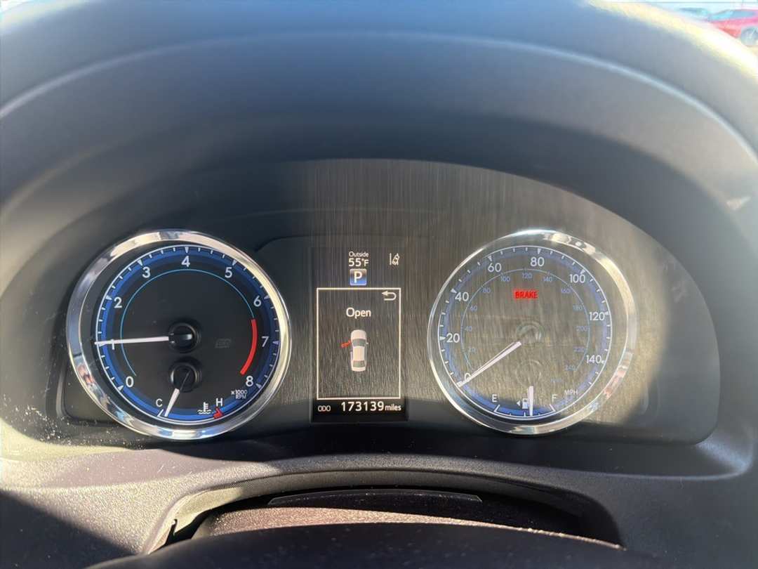 2018 Toyota Corolla L - Image 29