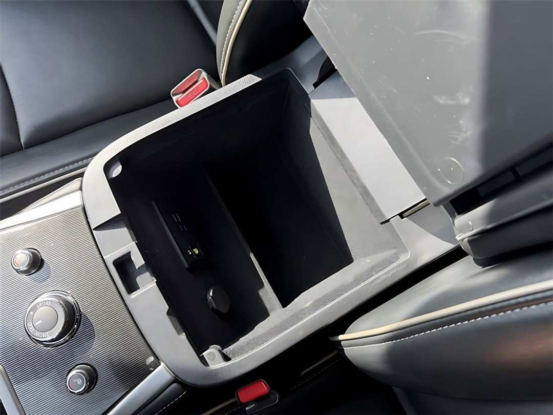 2019 INFINITI Qx60 LUXE - Image 28