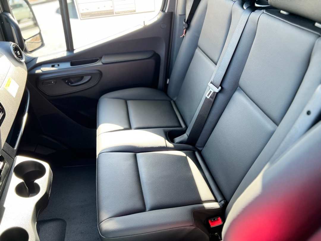 2025 Mercedes-Benz Sprinter 2500 Cargo 144 WB - Image 39