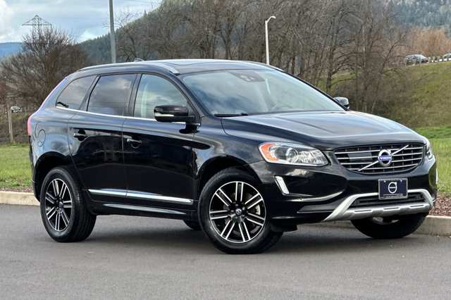 2017 Volvo Xc60 T5 Dynamic