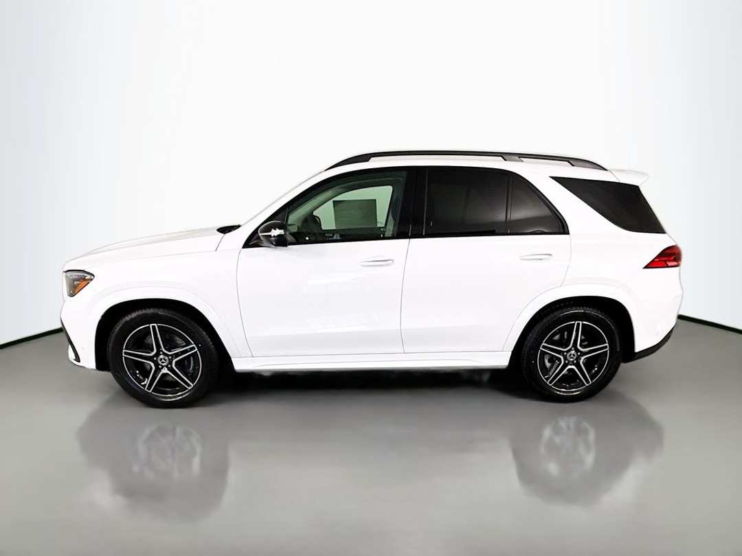 2026 Mercedes-Benz GLE GLE 450 - Image 2