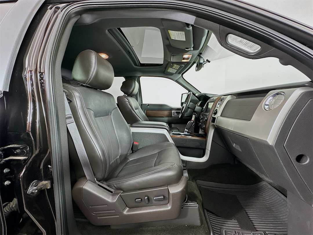 2014 Ford F-150 Lariat - Image 30