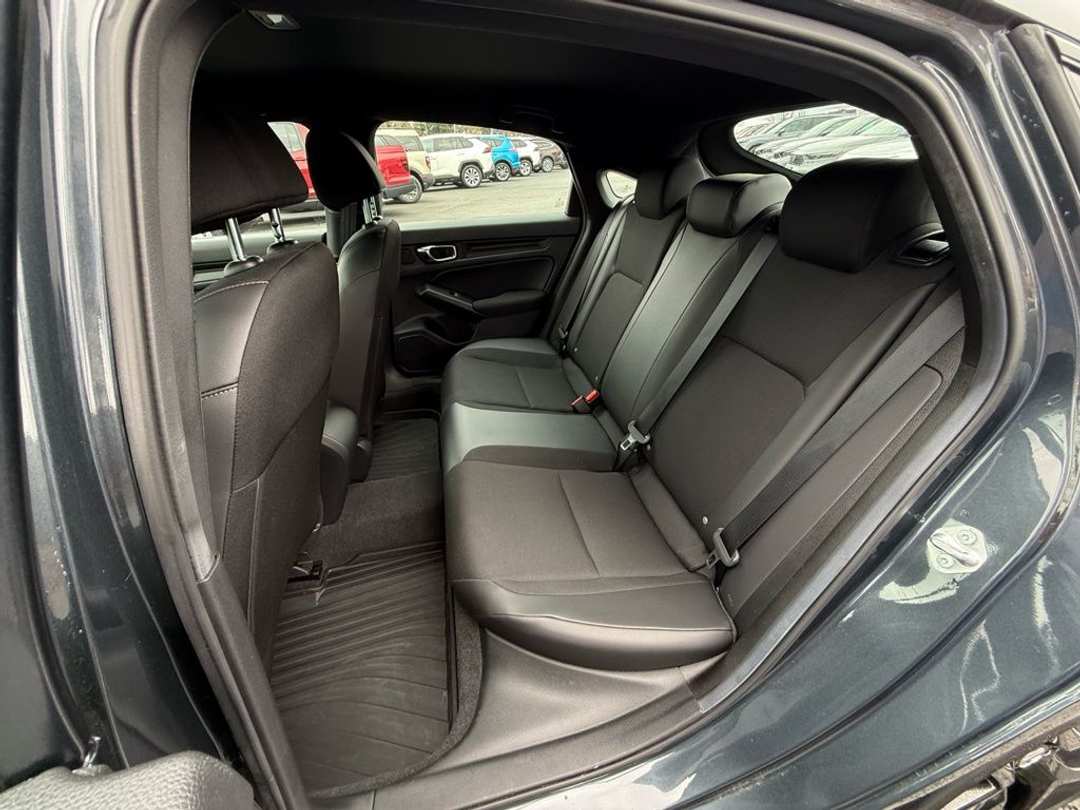 2025 Honda Civic Sport - Image 17