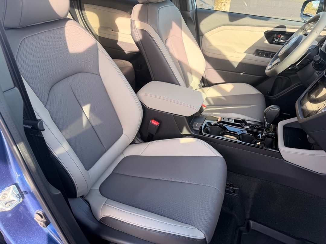 2026 Subaru Forester Limited - Image 28