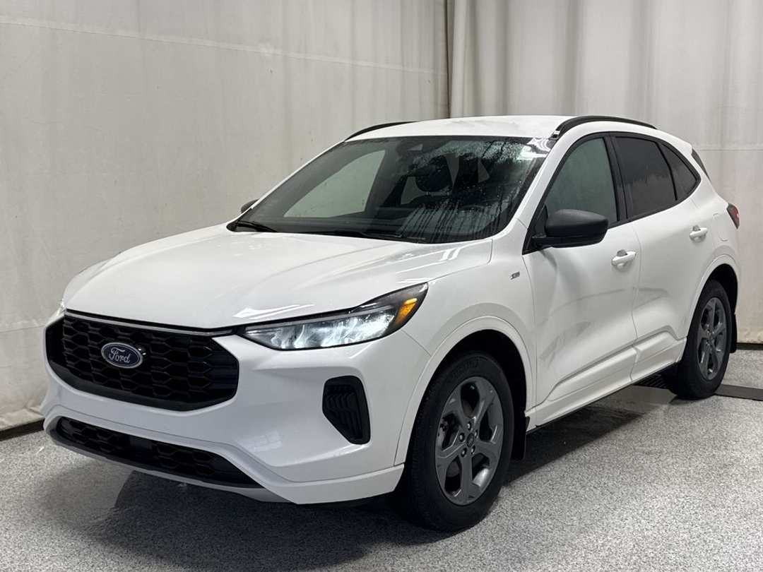 2024 Ford Escape STLINE - Image 2