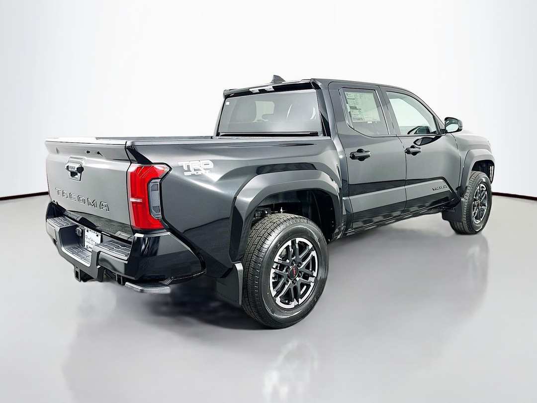 2026 Toyota Tacoma TRD Sport - Image 7