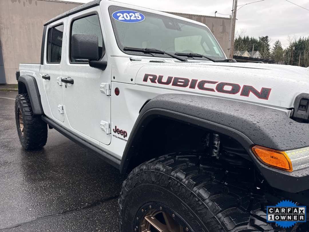 2025 Jeep Gladiator Rubicon - Image 11