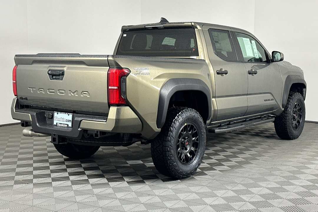 2025 Toyota Tacoma TRD OffRoad - Image 4