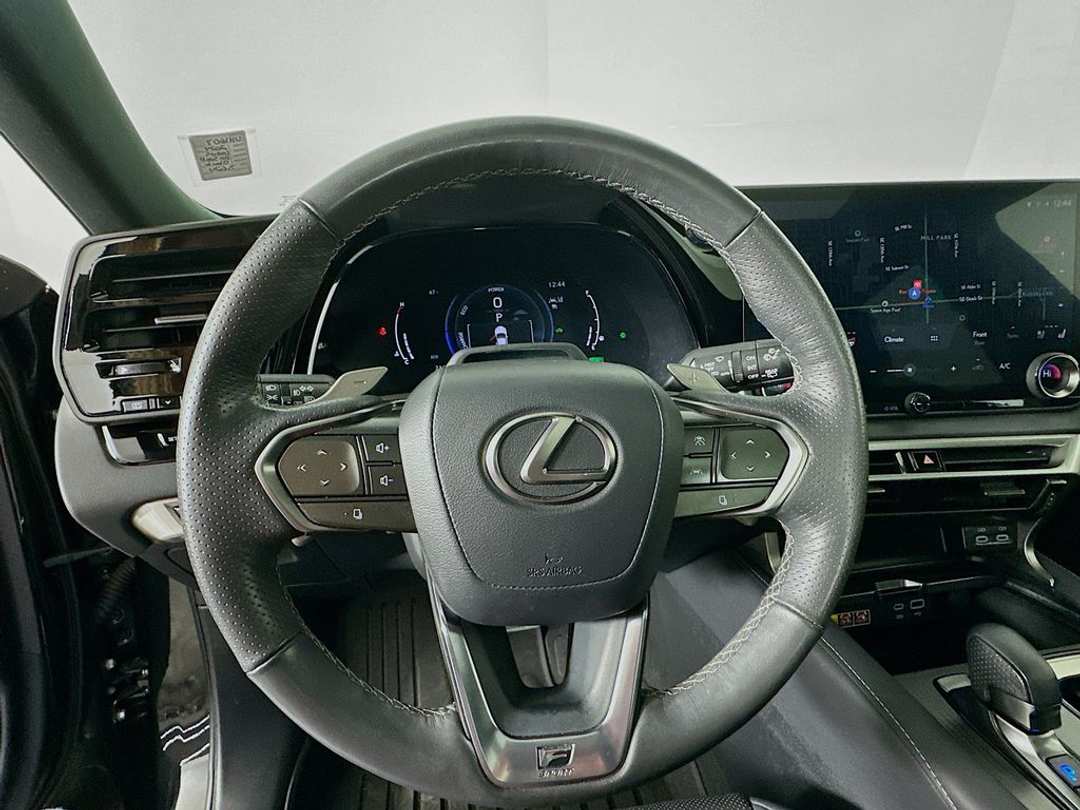 2024 Lexus RX 500h F SPORT Performance - Image 12