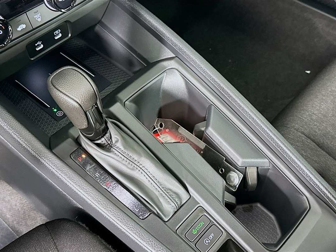 2026 Honda Accord LX - Image 15