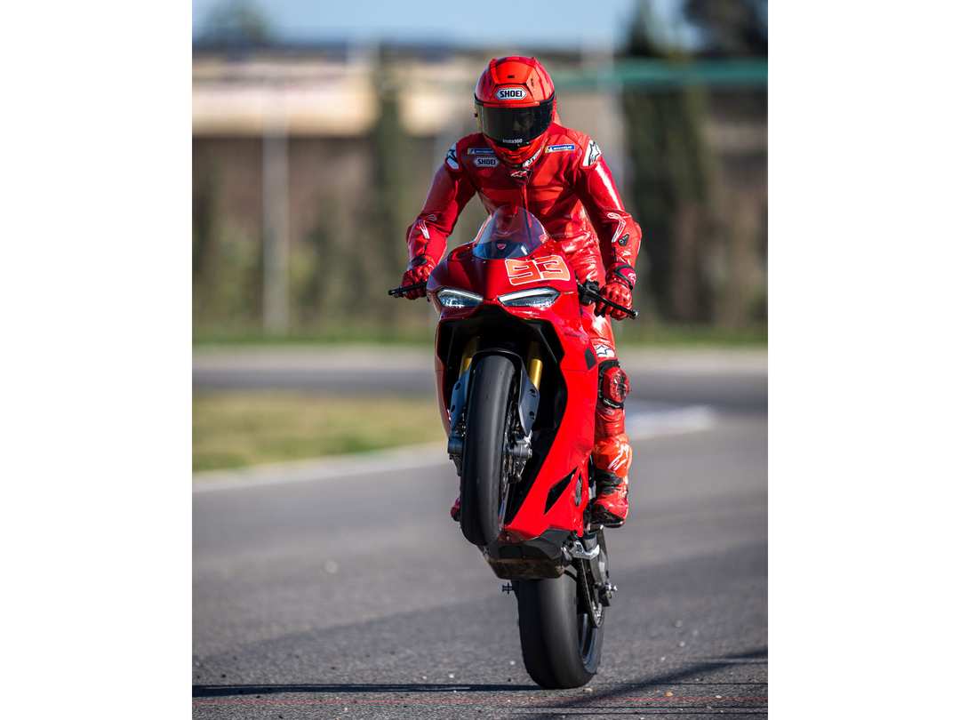 2026 Ducati Panigale V2 S - Image 29
