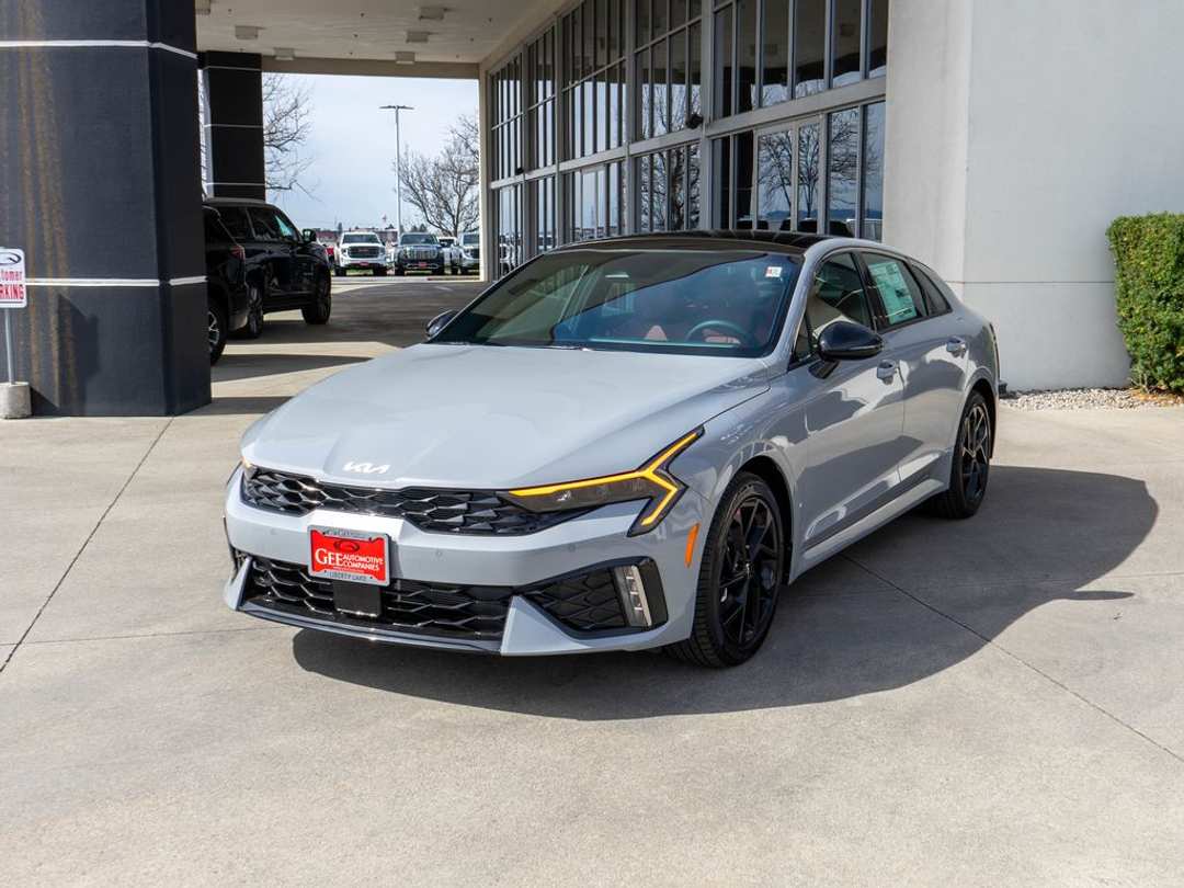 2026 Kia K5 GTLine - Image 3