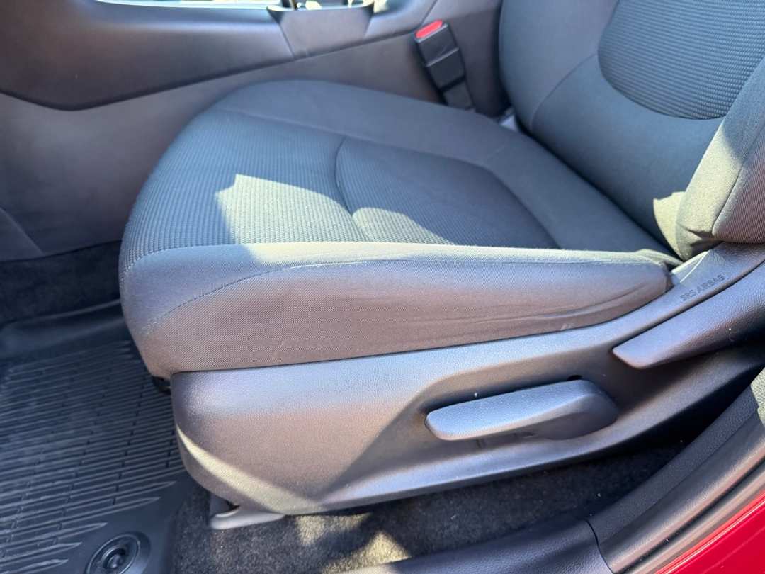 2019 Toyota Rav4 LE - Image 14