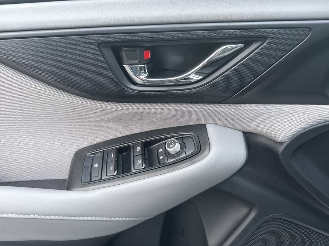 2025 Subaru Legacy Premium - Image 12