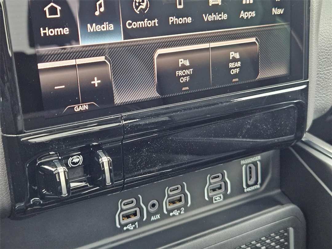 2026 Ram 1500 Laramie - Image 23