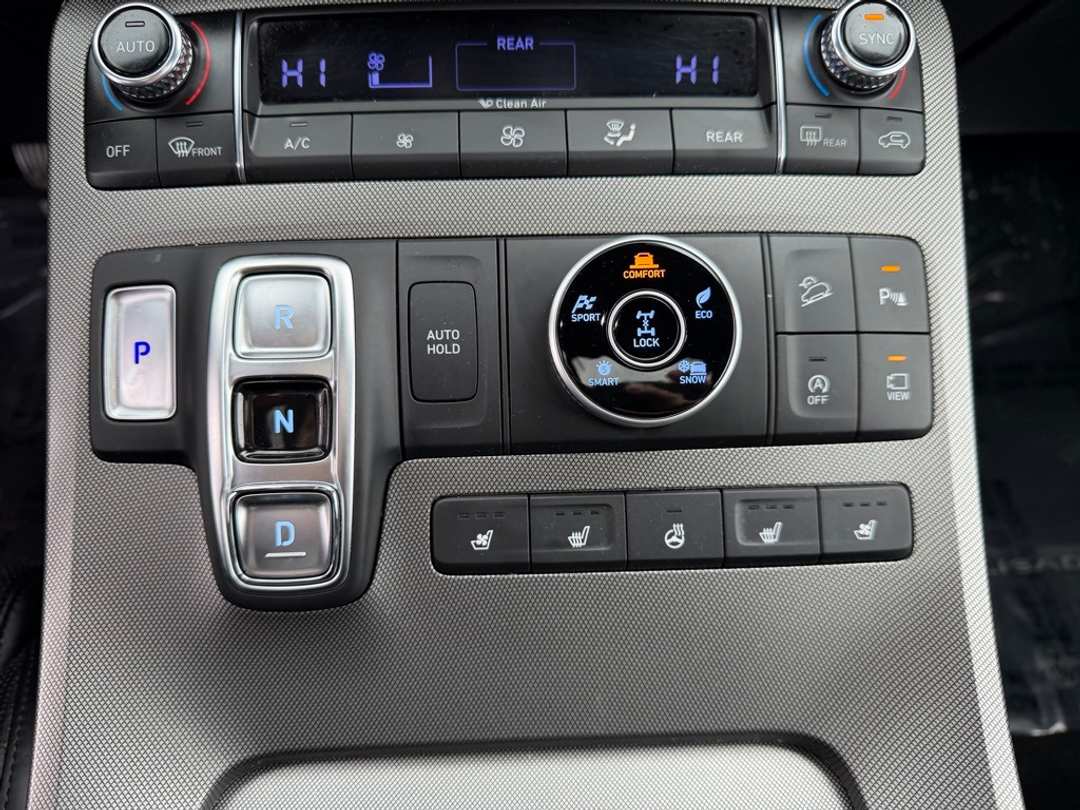 2020 Hyundai Palisade Limited - Image 25