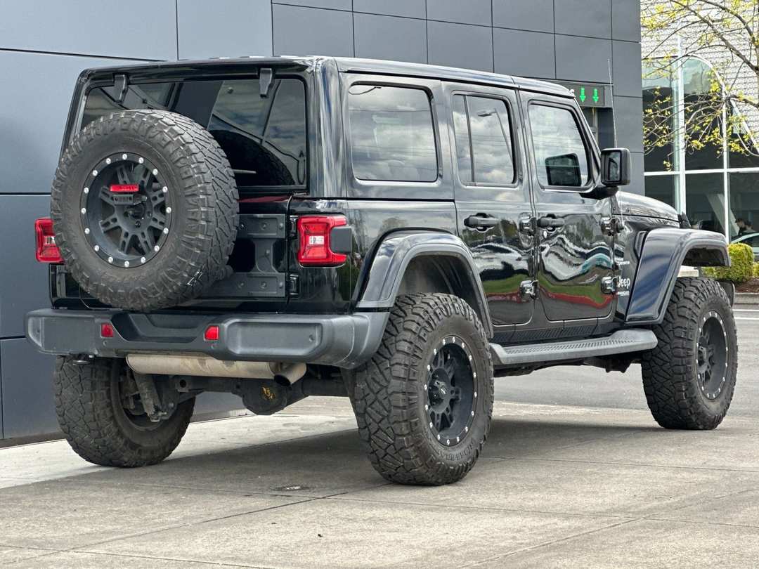 2020 Jeep Wrangler Unlimited Sahara - Image 3