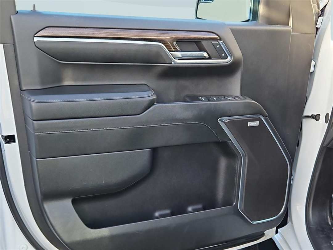 2024 Chevrolet Silverado 1500 RST - Image 10