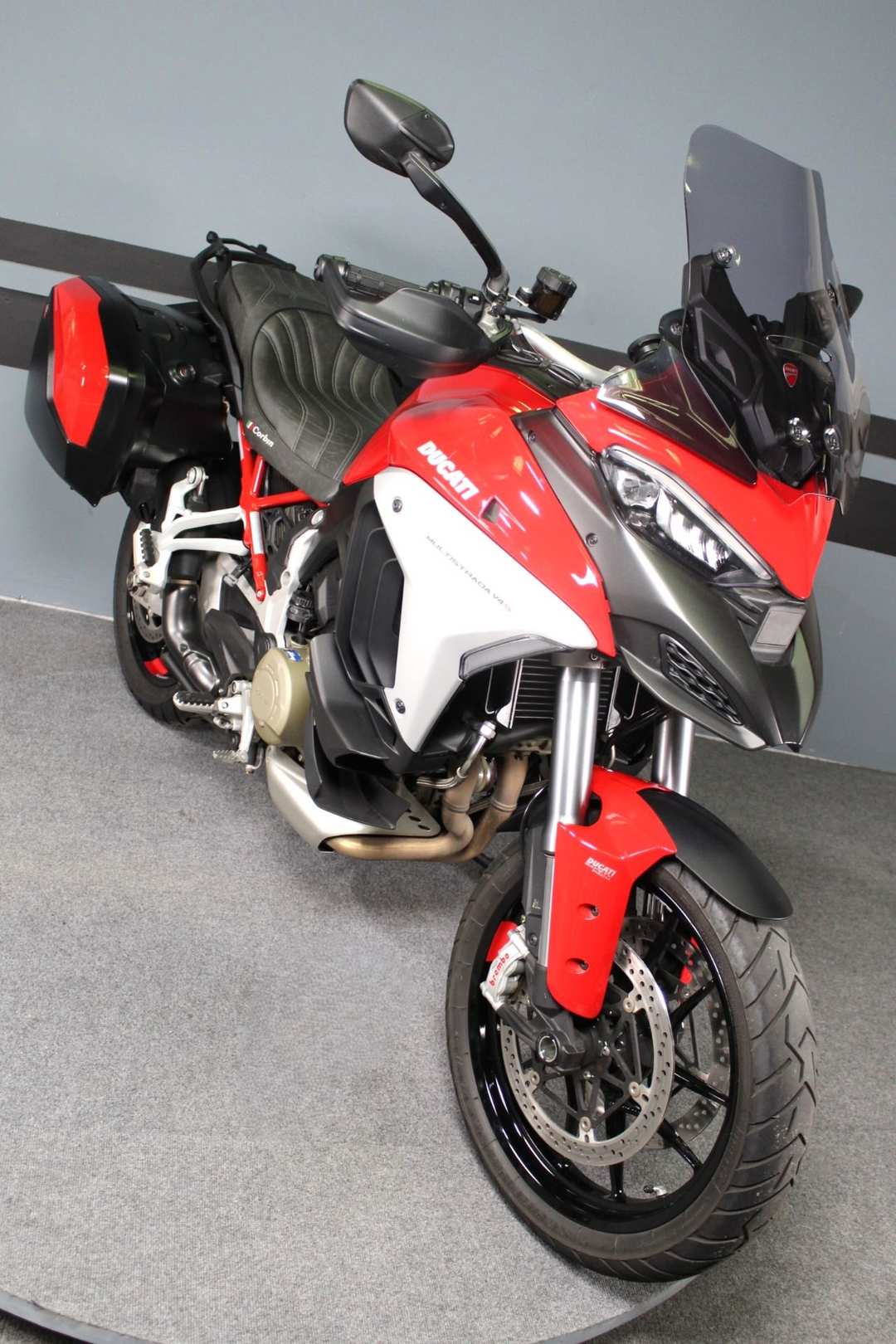 2022 Ducati Multistrada V4 S Travel & Radar - Image 2