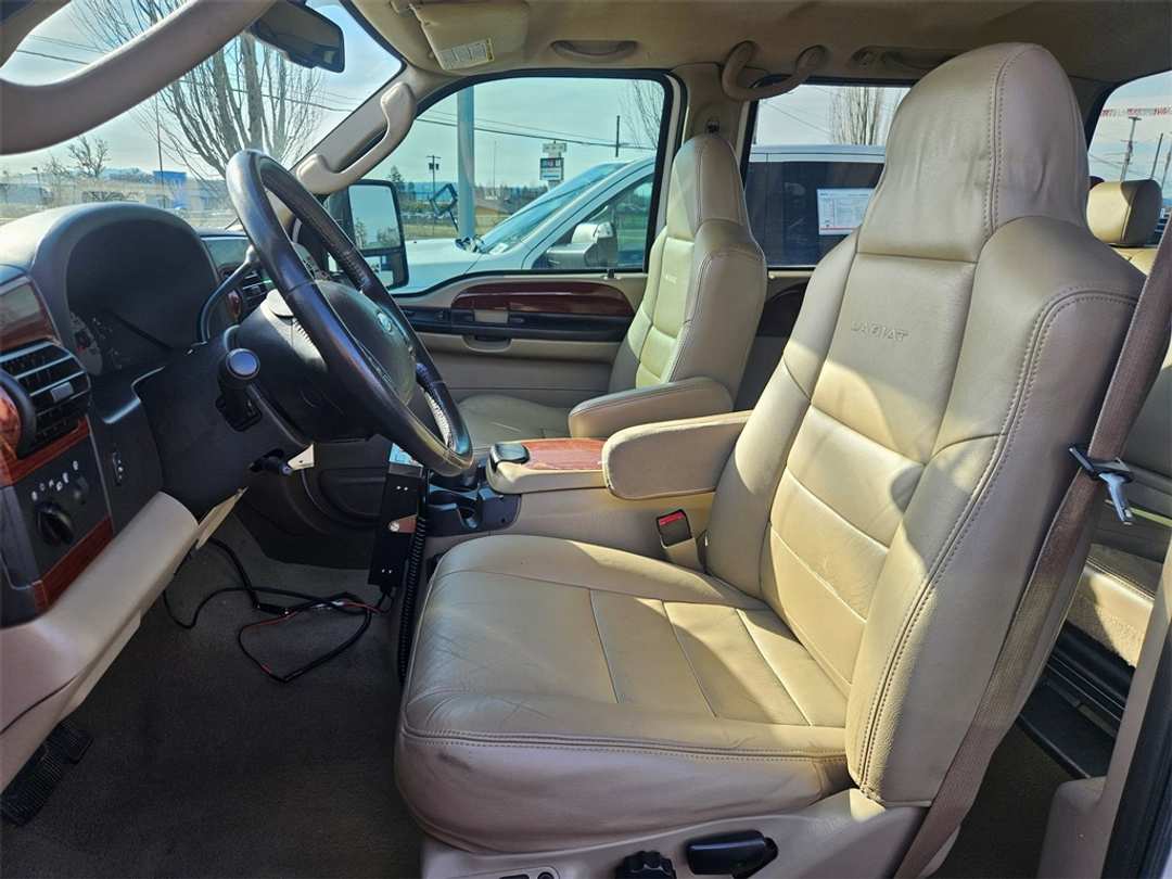 2006 Ford F-250Sd Lariat - Image 13