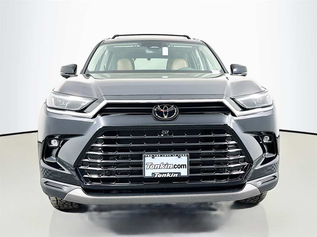 2026 Toyota Grand Highlander Platinum - Image 2
