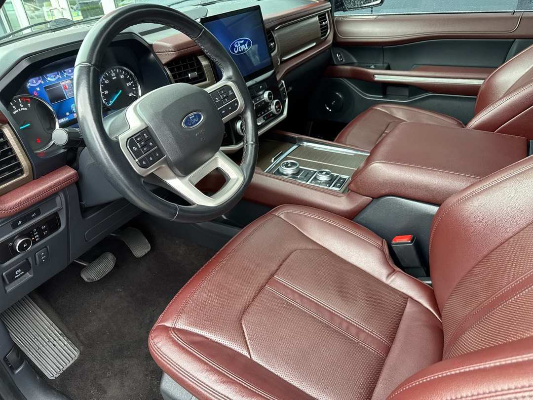 2023 Ford Expedition Limited - Image 9