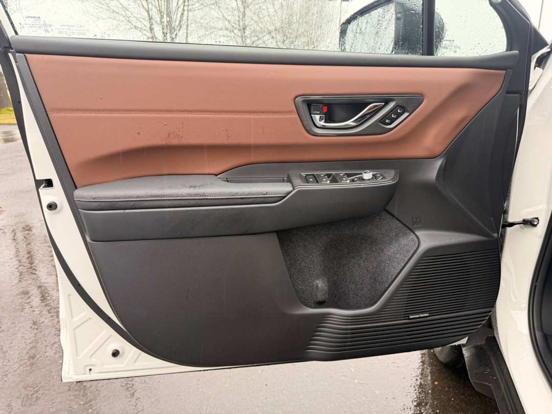 2026 Subaru Outback Touring - Image 11