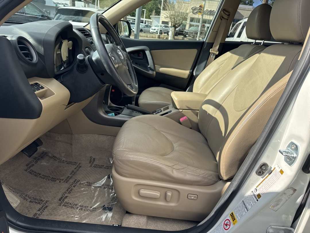 2009 Toyota Rav4 Limited - Image 17