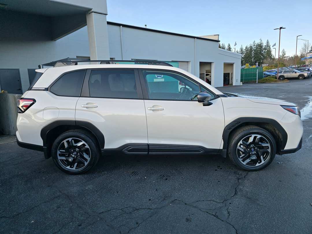2025 Subaru Forester Limited - Image 3