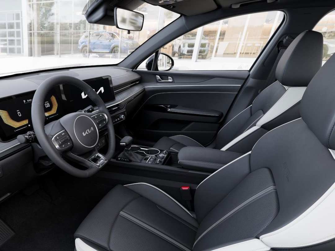2026 Kia K5 GTLine - Image 17